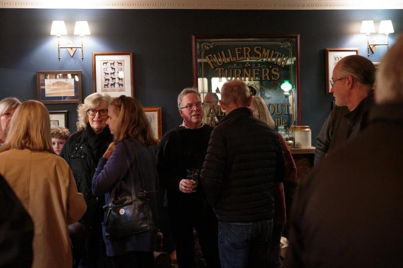 The Three Horseshoes East Worldham Alton  Εξωτερικό φωτογραφία