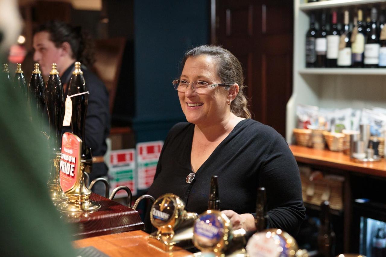 The Three Horseshoes East Worldham Alton  Εξωτερικό φωτογραφία